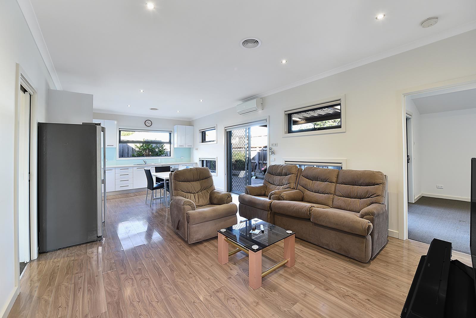 9B Henty Street, Reservoir, VIC 3073 - Thumbnail 2 - 23/04/2026