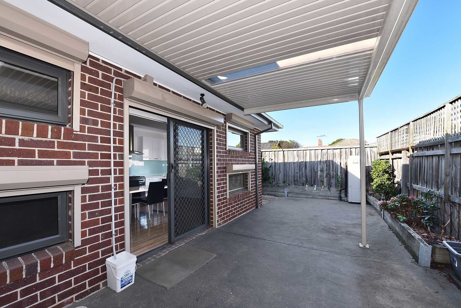 9B Henty Street, Reservoir, VIC 3073, Reservoir - Thumbnail 6