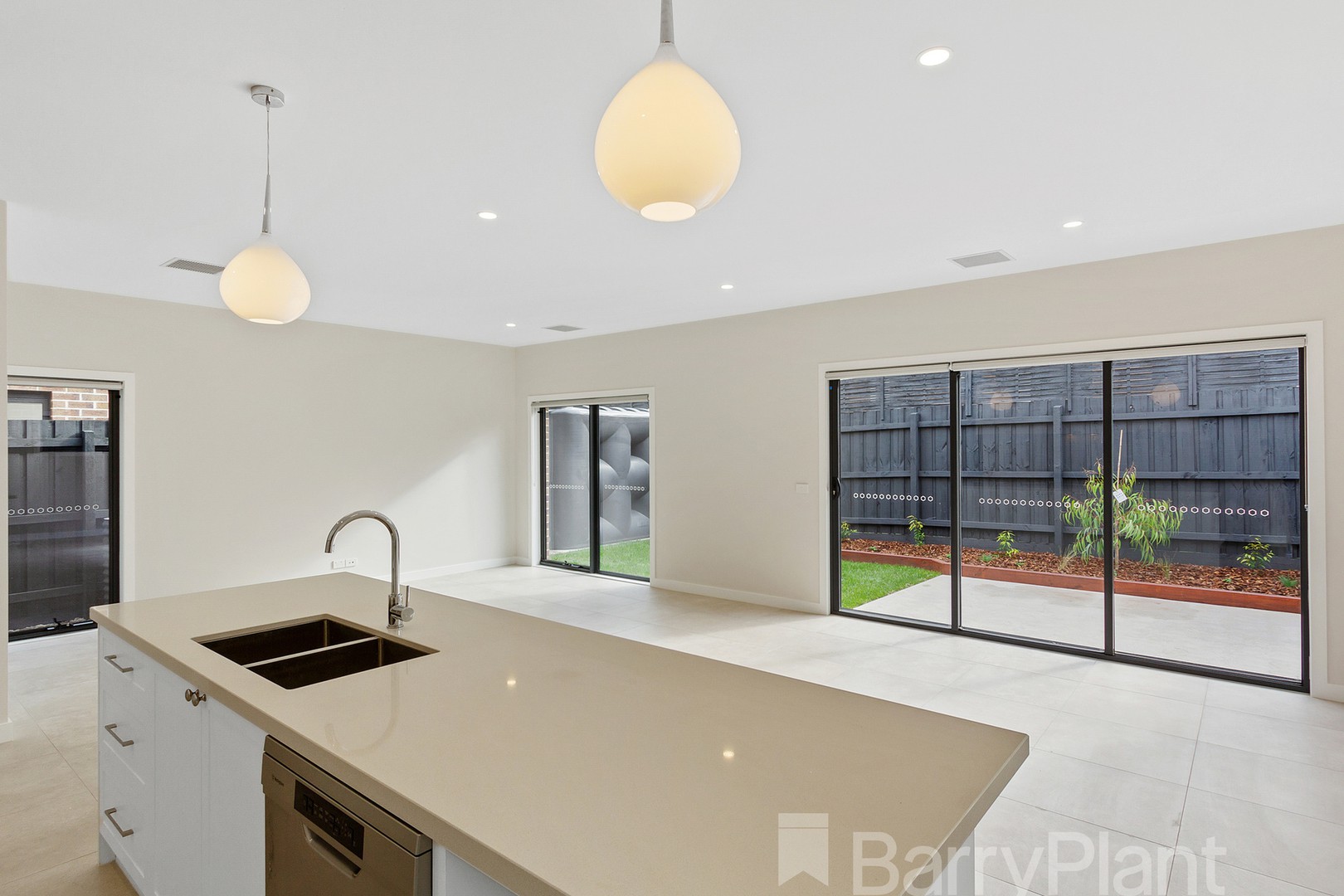 A/2 Pleasant Street, Kilsyth, VIC 3137, Kilsyth - Thumbnail 3