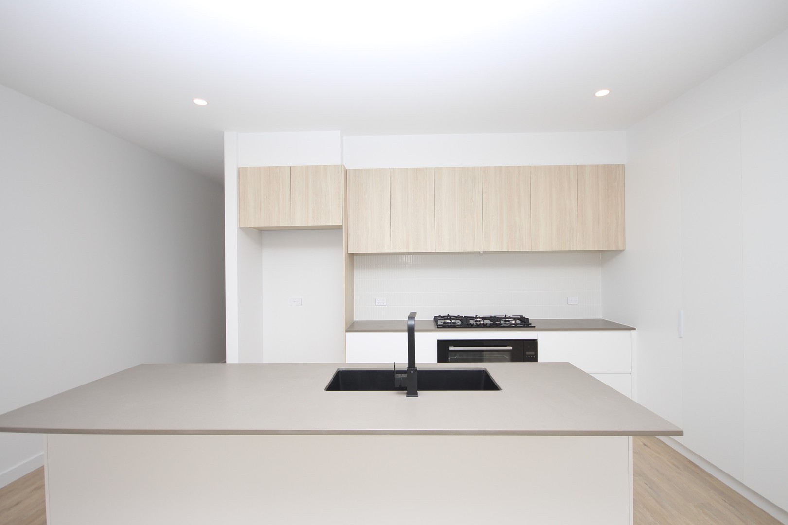 A/8 Alder Crescent, Bell Park, VIC 3215, Bell Park - Thumbnail 2