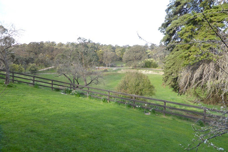 Cottage/615 Broad Gully Road, Diamond Creek, VIC, 3089, Diamond Creek - Thumbnail 7