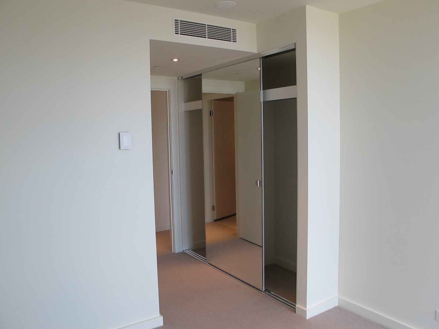 8C/8 Waterside Place, Docklands, VIC 3008, Docklands - Thumbnail 7