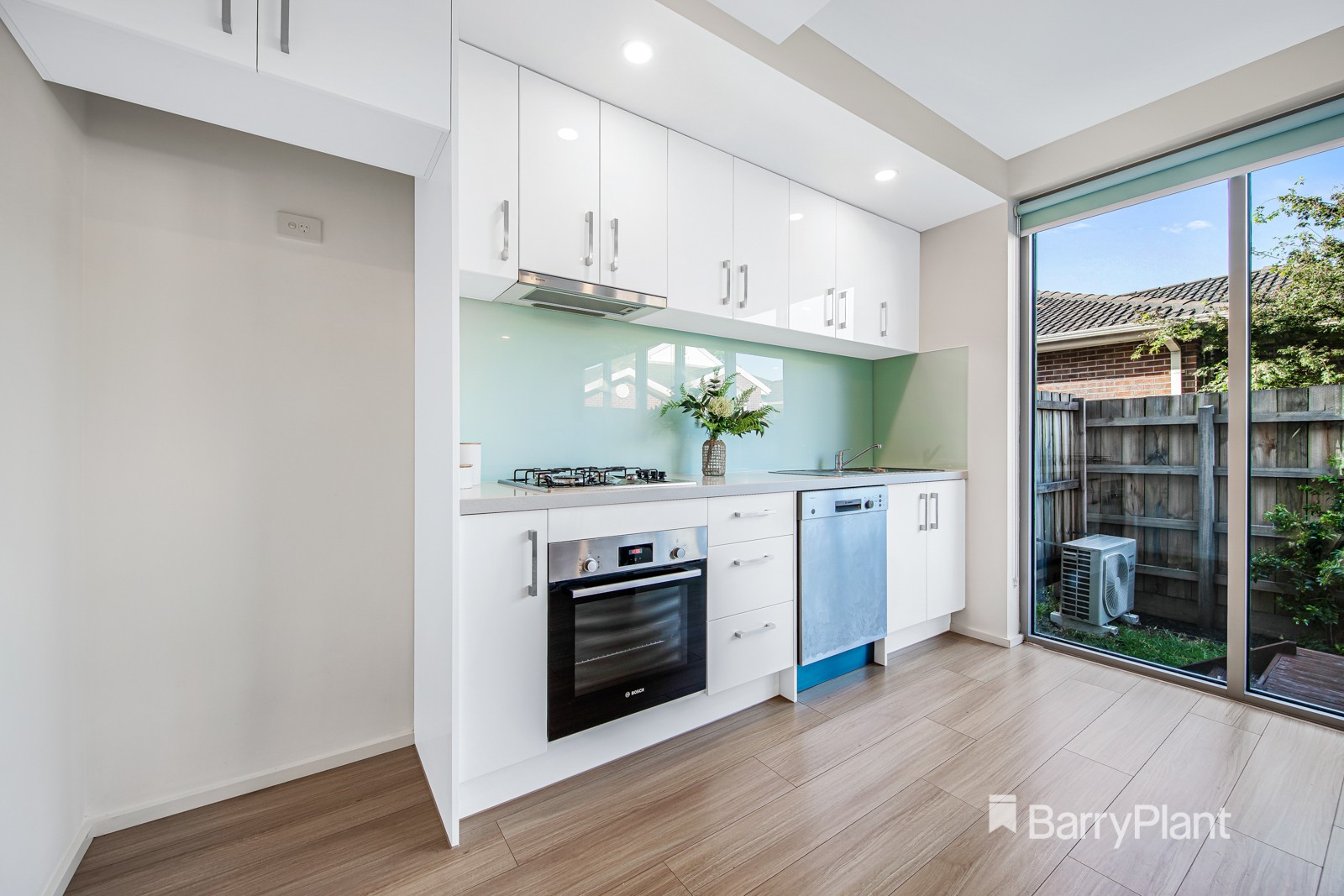 G02/22 Shirley Avenue, Glen Waverley, VIC 3150 - Thumbnail 2 - 23/09/2024