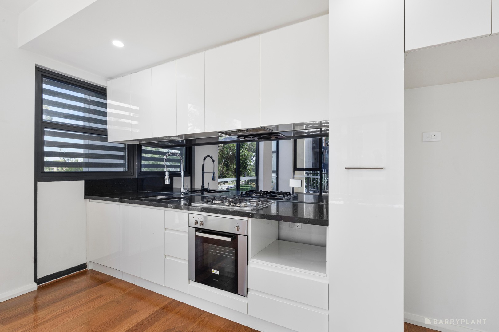 G2/3 Red Hill Terrace, Doncaster East, VIC 3109, Doncaster East - Thumbnail 4