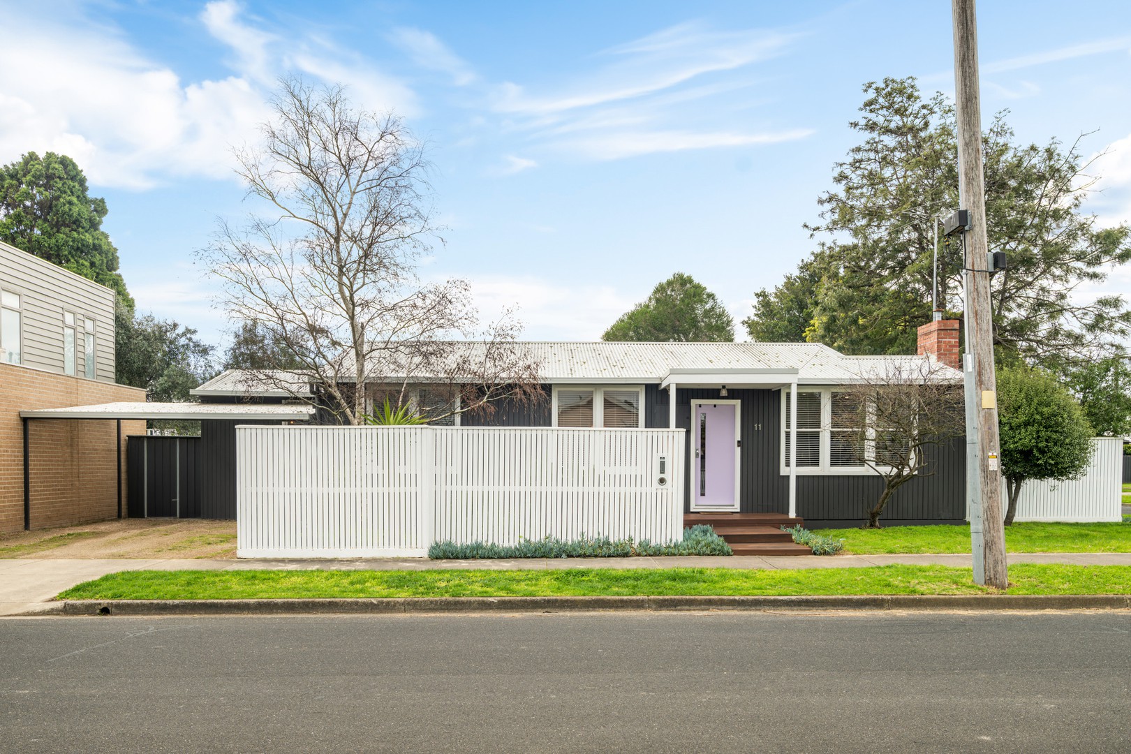 11 Staverly Road, Herne Hill, VIC 3218 - Thumbnail 2 - 04/08/2026