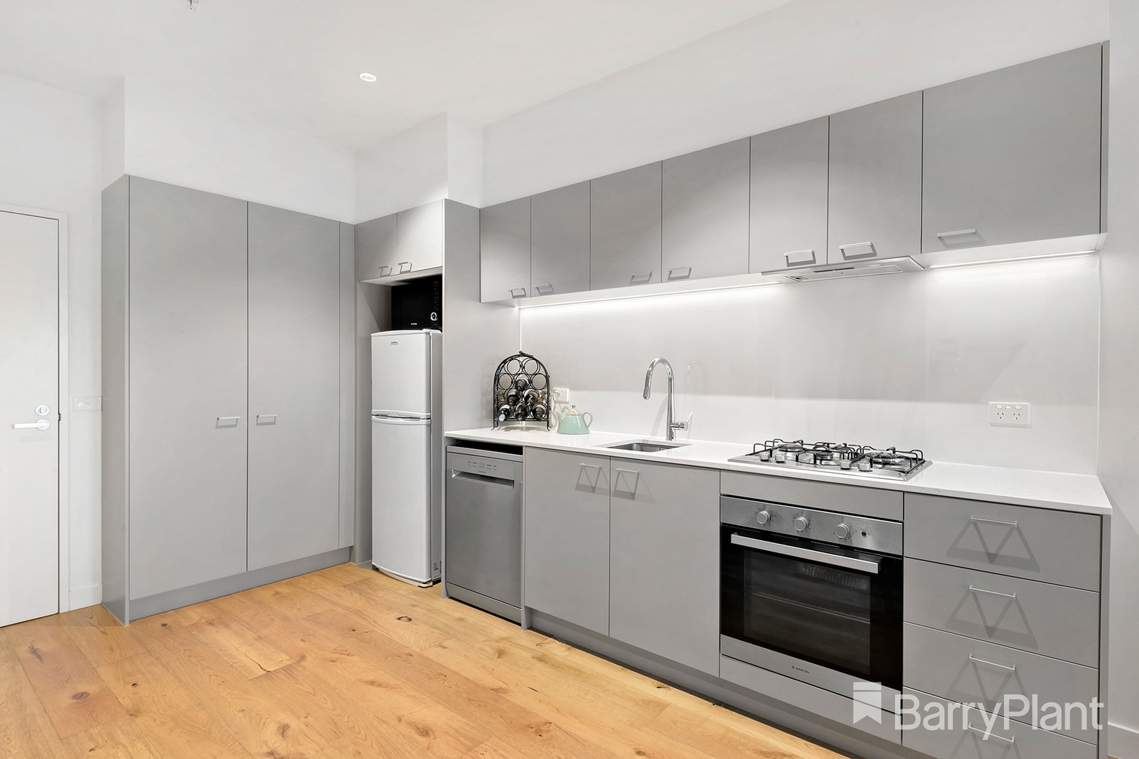 Level 205/16 Clyde Street Mall, Frankston, VIC 3199 - Thumbnail 2 - 10/05/2023