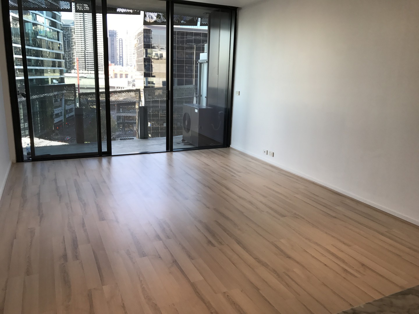 N1105/18 Waterview Walk, Docklands, VIC 3008 - Thumbnail 2 - 07/02/2022