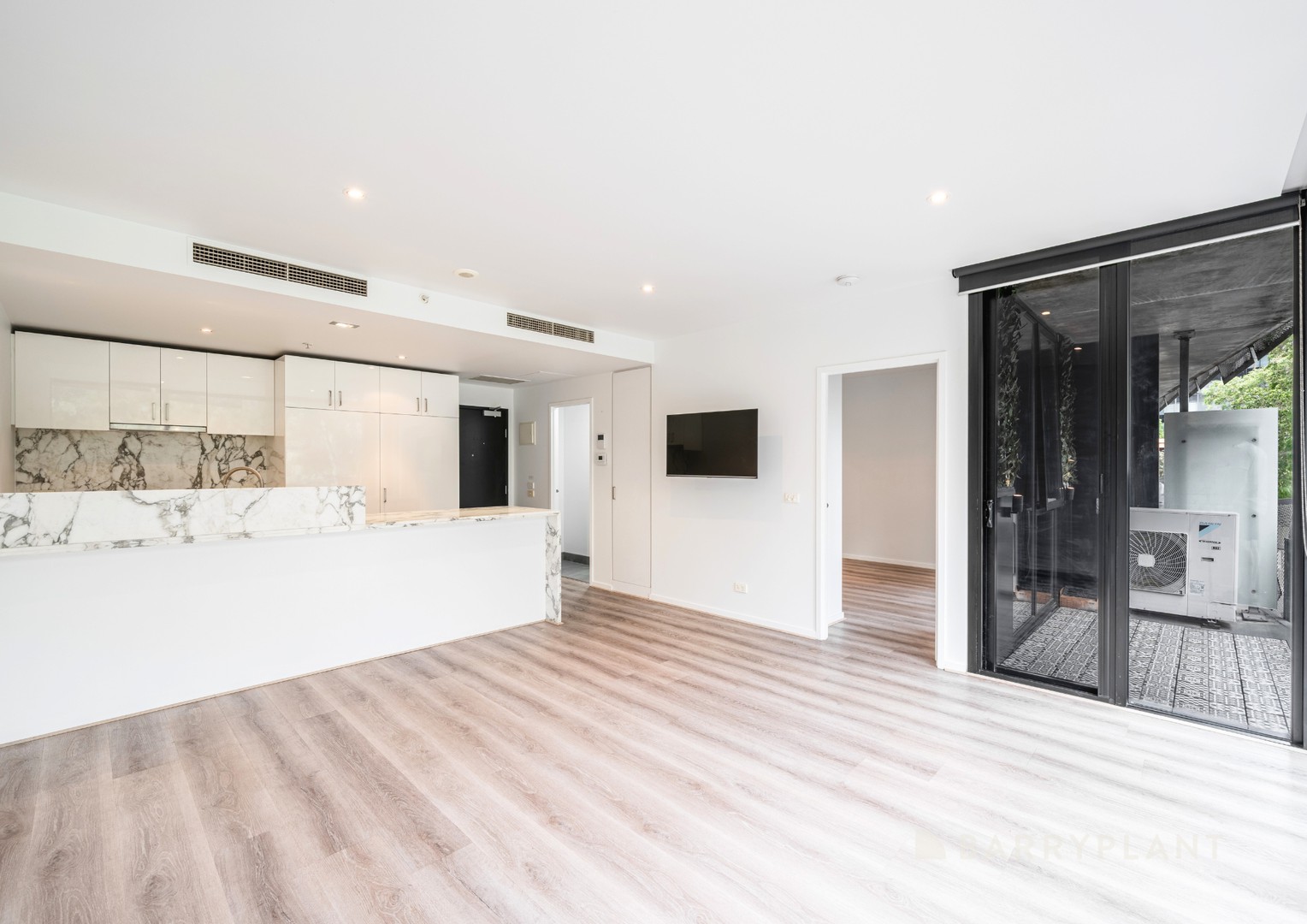 P207/12 Waterview Walk, Docklands, VIC 3008 - Thumbnail 2 - 11/07/2024