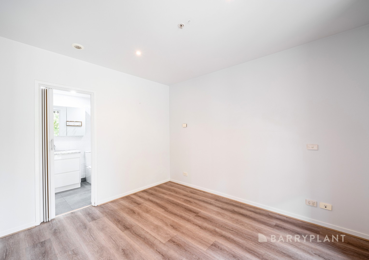 P207/12 Waterview Walk, Docklands, VIC 3008, Docklands - Thumbnail 5