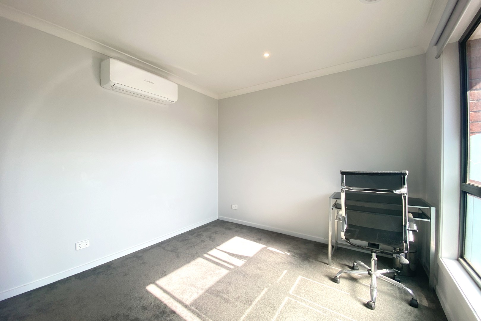 Rear Flat/3 Sheffield Close, Pakenham, VIC 3810, Pakenham - Thumbnail 4