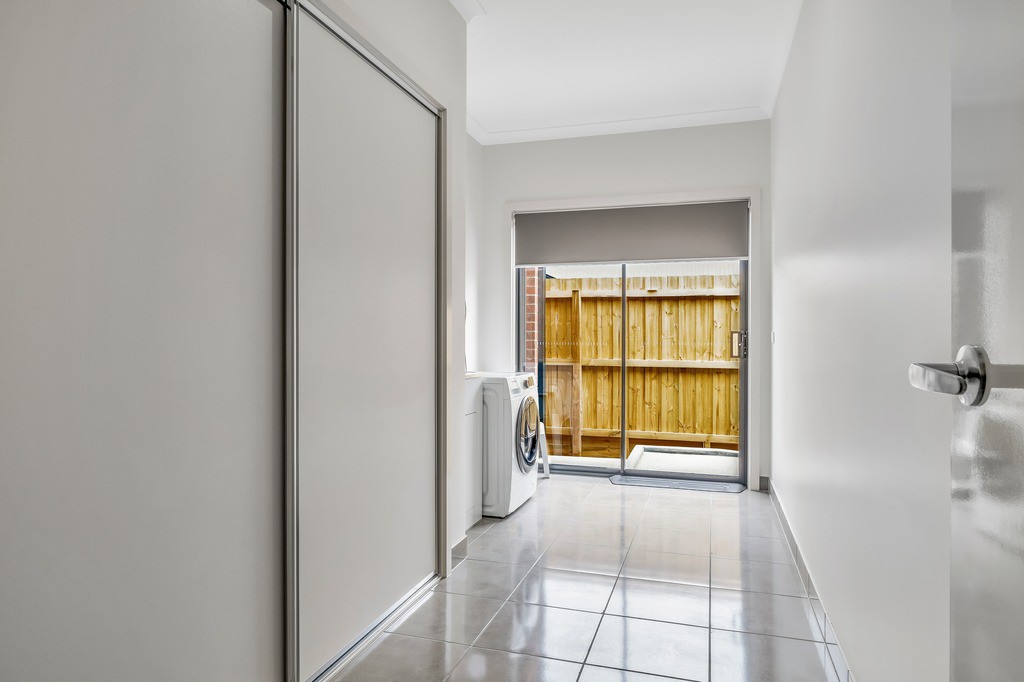 Room 2/2 Backelei Crescent, Grovedale, VIC 3216, Grovedale - Thumbnail 7