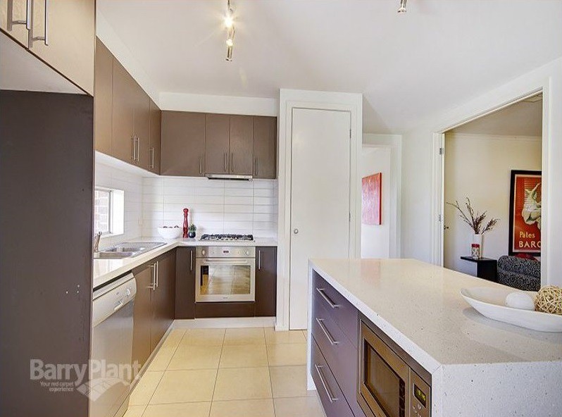 Room 2/5 Thwaites Close, Highton, VIC 3216, Highton - Thumbnail 2