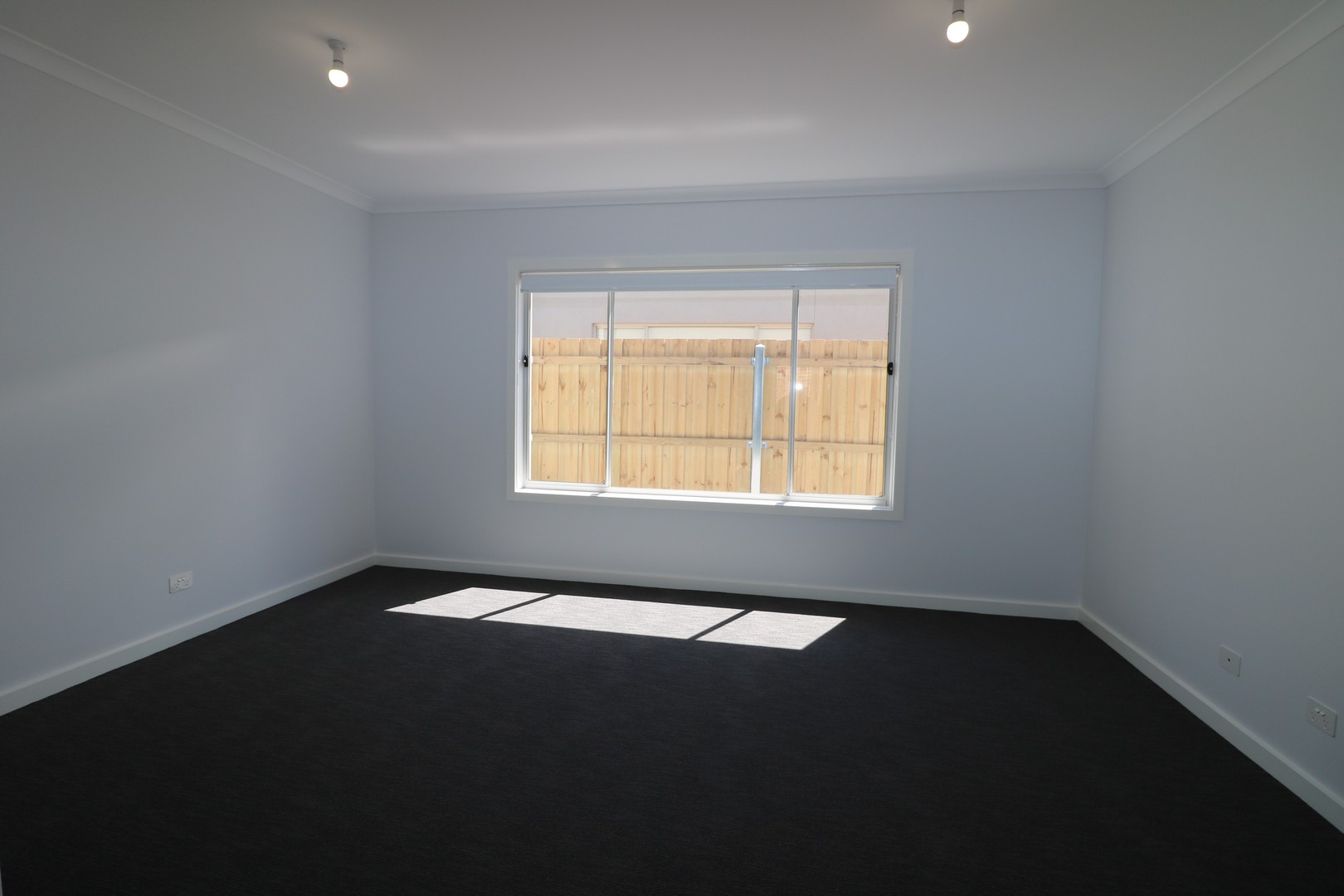 Room 4 / 39B McClelland Avenue, Lara, VIC 3212, Lara - Thumbnail 4