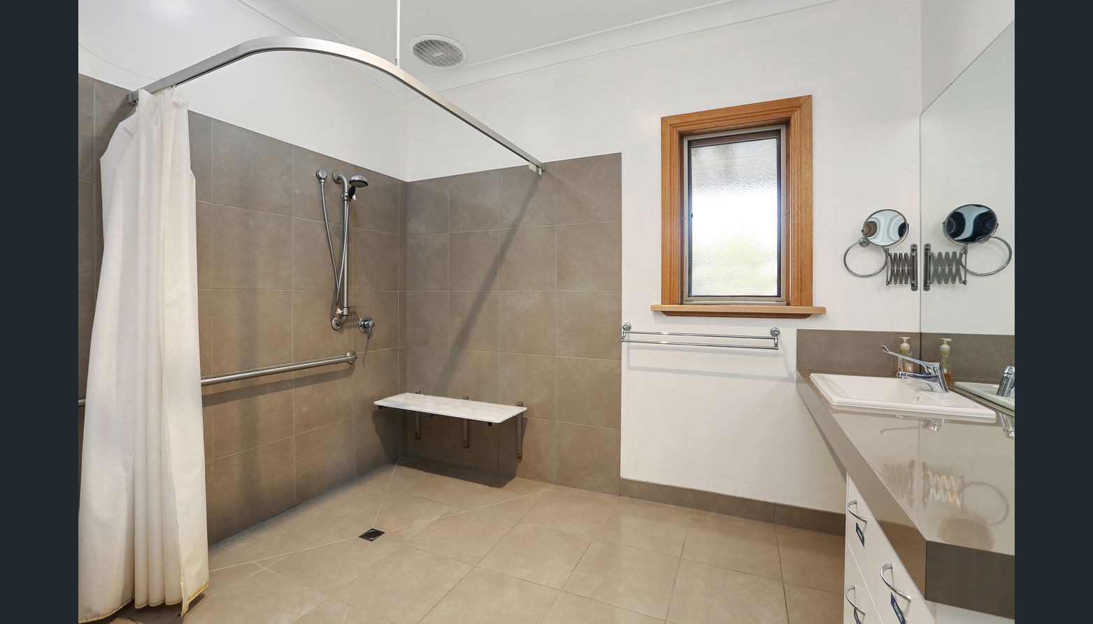Room 5/43-45 Hewat  Drive, Highton, VIC 3216, Highton - Thumbnail 6