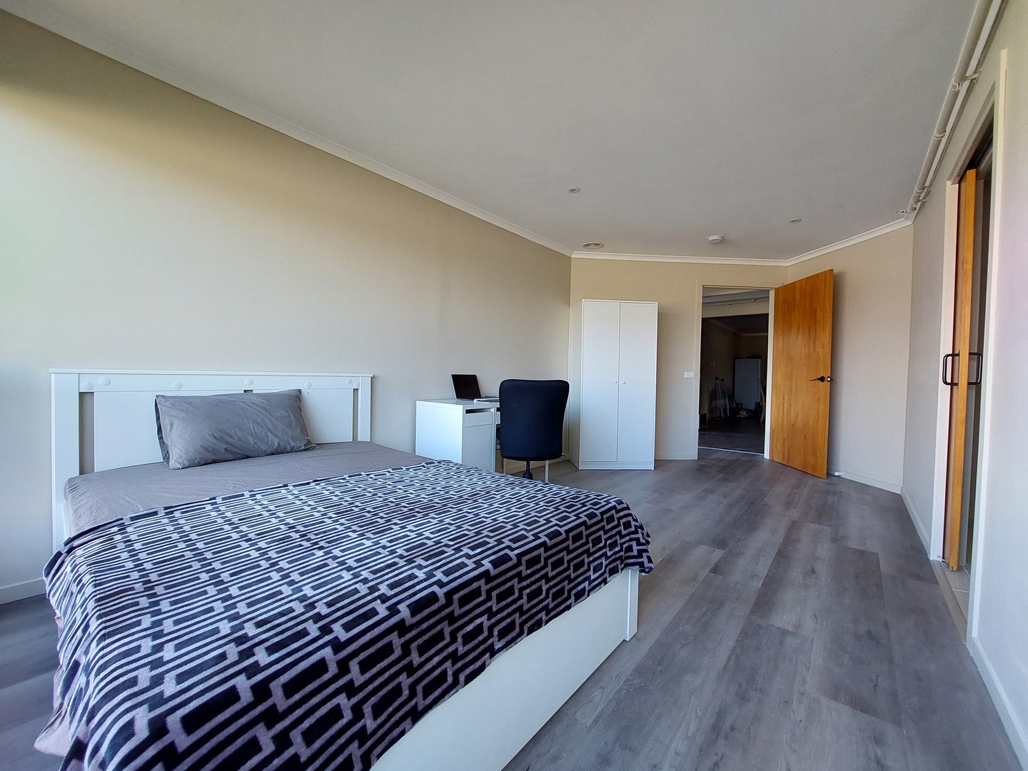 Room 9/9 Hayes Court, Highton, VIC 3216, Highton - Thumbnail 2