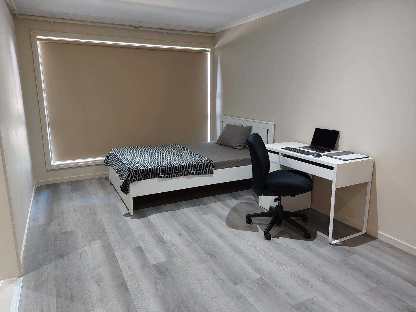 Room 9/9 Hayes Court, Highton, VIC 3216, Highton - Thumbnail 3