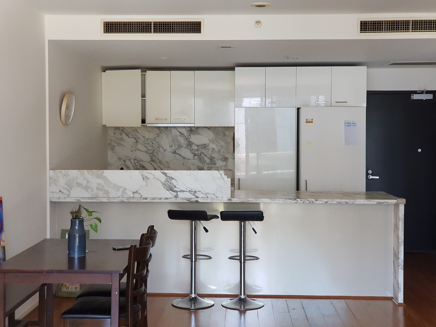 S806/8 Waterview Walk, Docklands, VIC 3008 - Thumbnail 2 - 08/03/2022