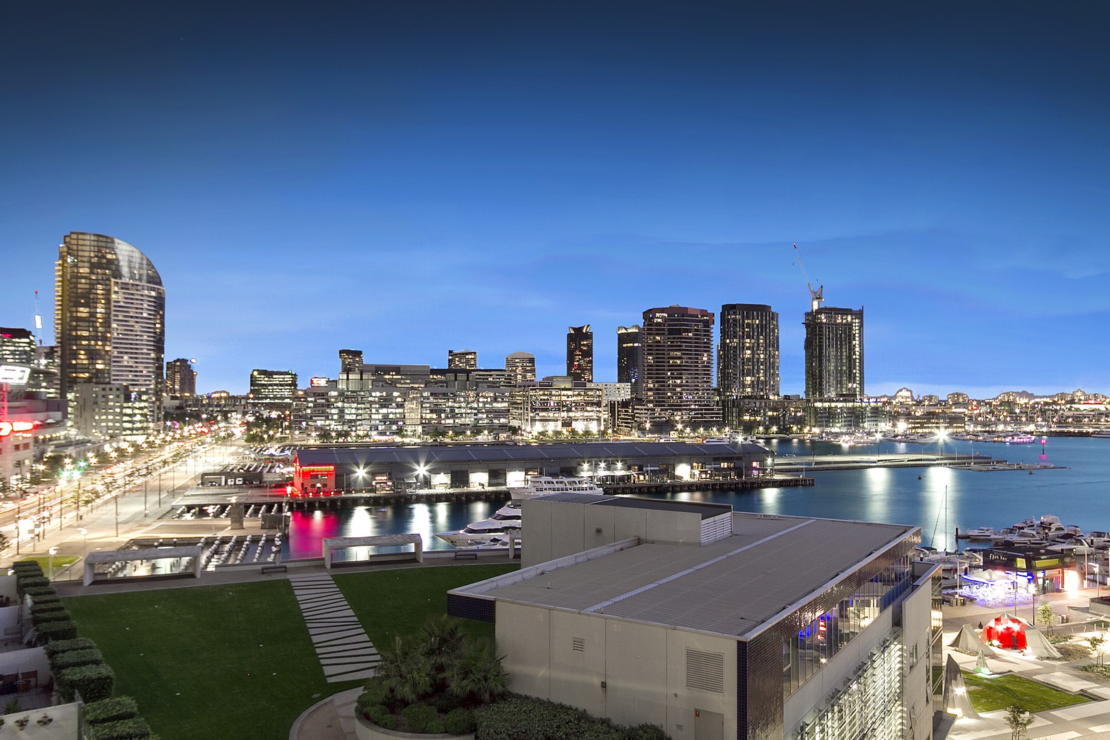 S808/231 Harbour Esplanade, Docklands, VIC 3008, Docklands - Thumbnail 2