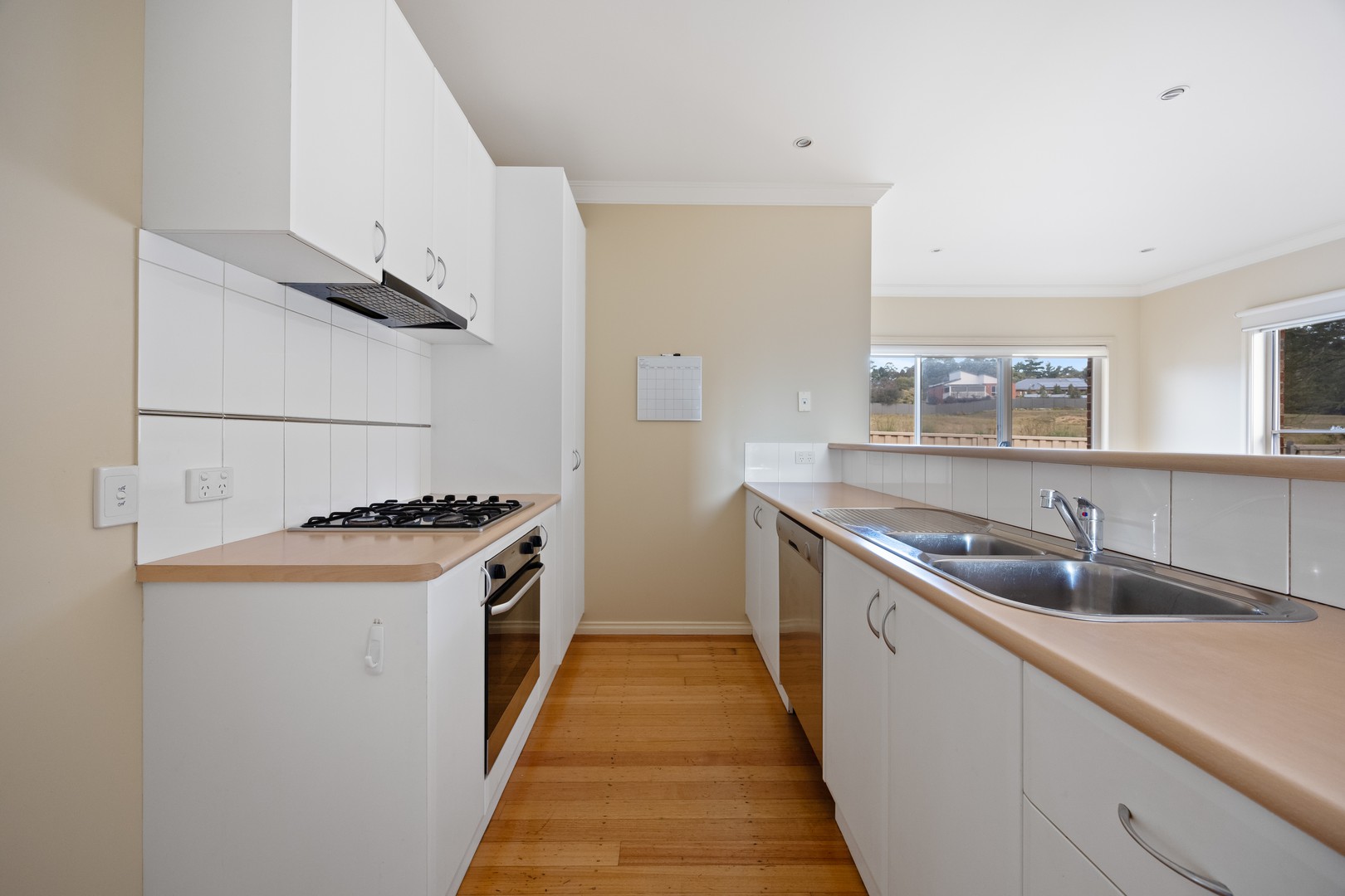 unit 1/418 Gladstone St Street, Mount Pleasant, VIC 3350, Mount Pleasant - Thumbnail 4