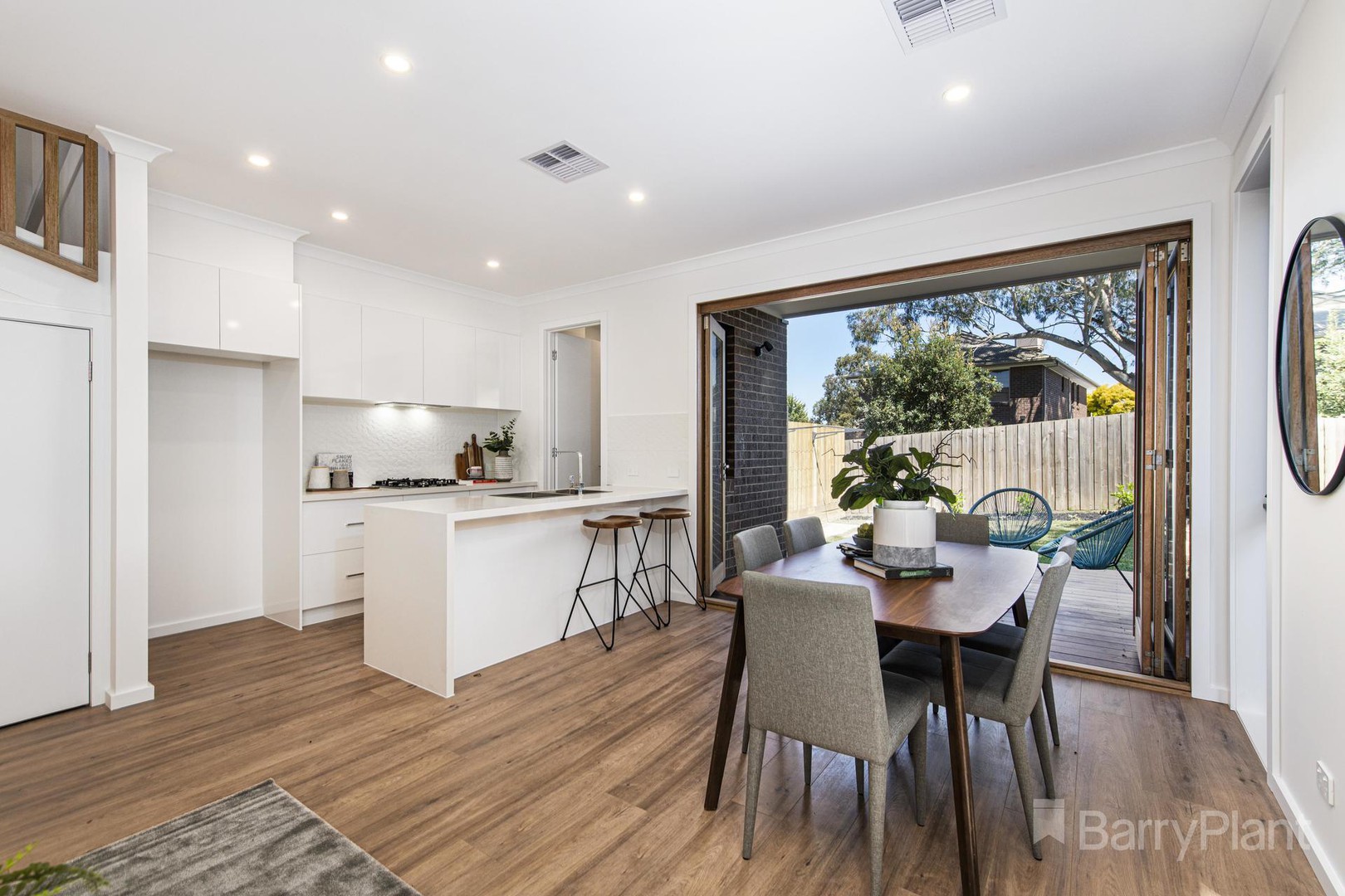 Unit 2/17 Paris Avenue, Croydon South, VIC 3136, Croydon South - Thumbnail 2