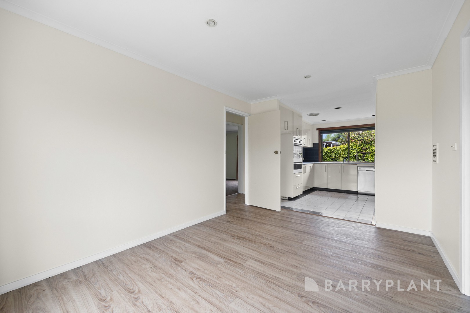10 Edwards Crescent, Wendouree - Thumbnail 5