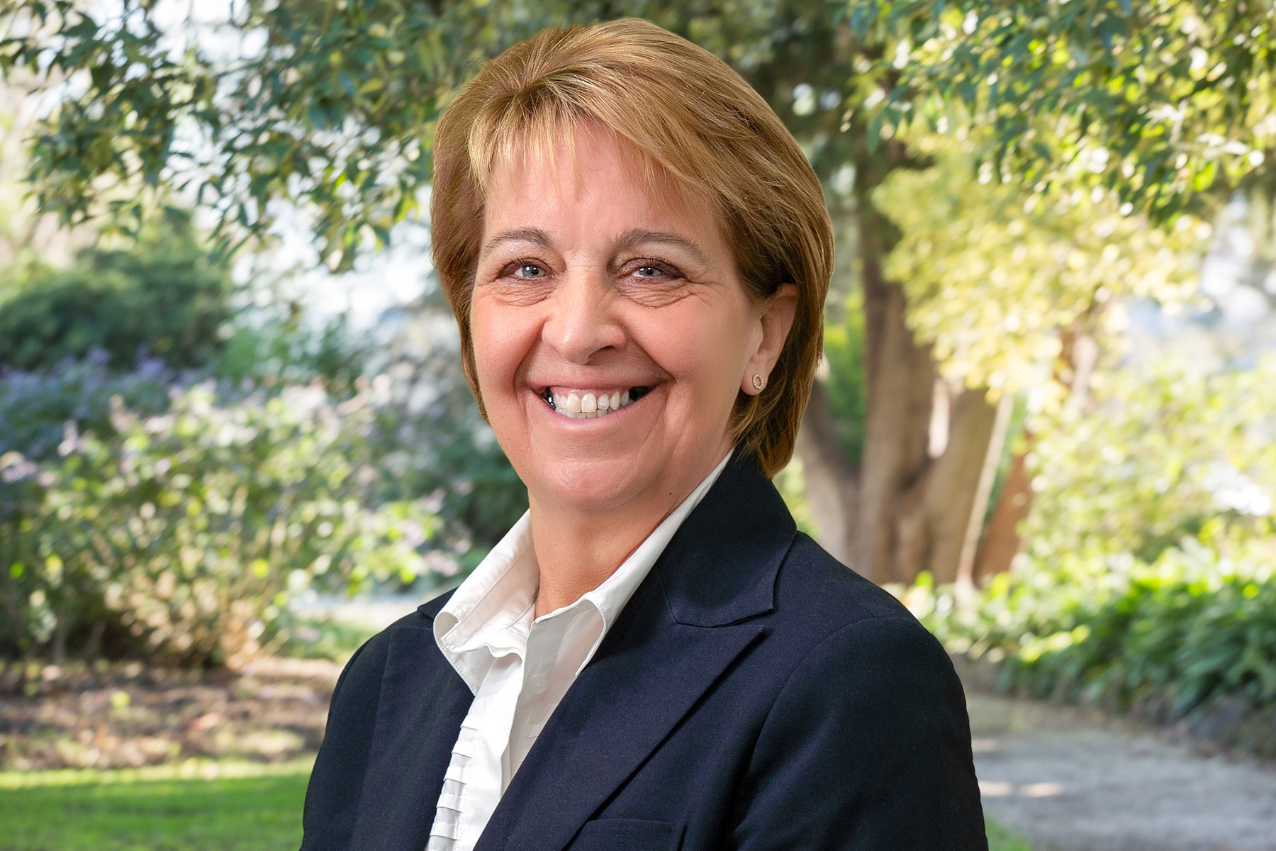 Gayle Barrot Sales Consultant Barry Plant Emerald