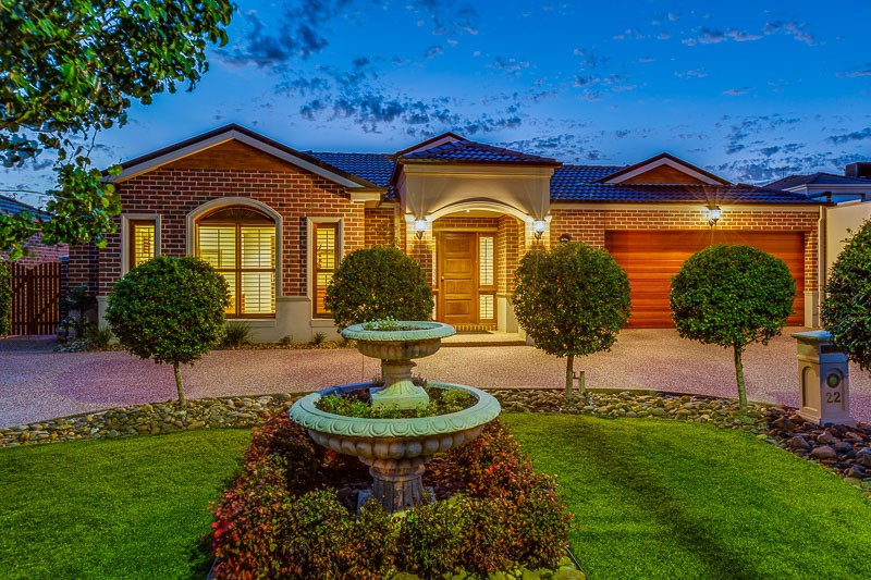 22 Treasury Place, Taylors Hill, VIC 3037 Sold