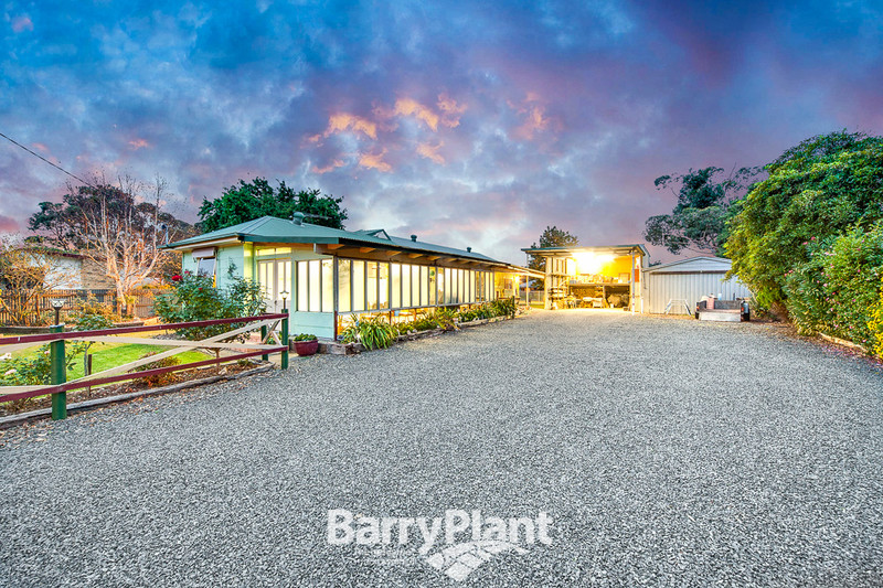 202 Toomuc Valley Road, Pakenham, VIC 3810 Sold