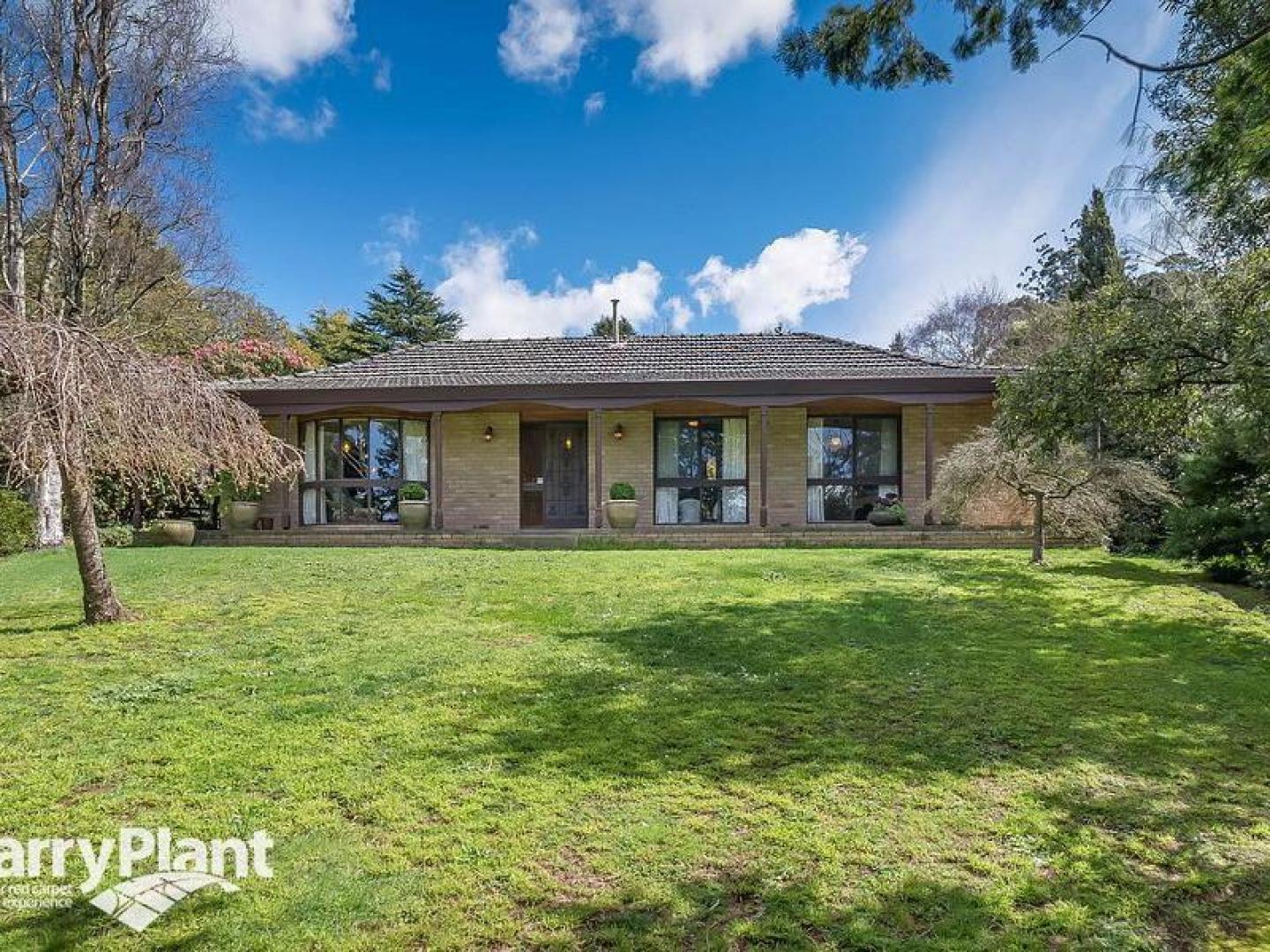 33 Old Main Road, Ferny Creek, VIC 3786 Sold