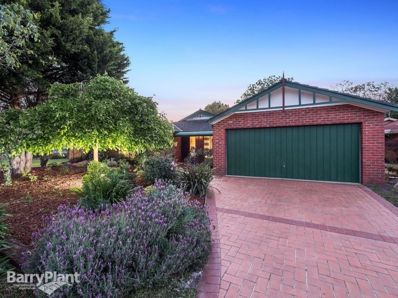 16 Kerrilea Court, Kilsyth South, VIC 3137 Sold