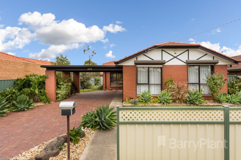 228 Victoria Street, Altona Meadows, VIC 3028 Sold