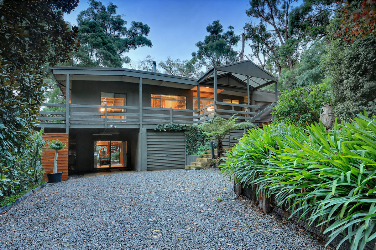 16 Ash Grove, Menzies Creek, VIC 3159 Sold