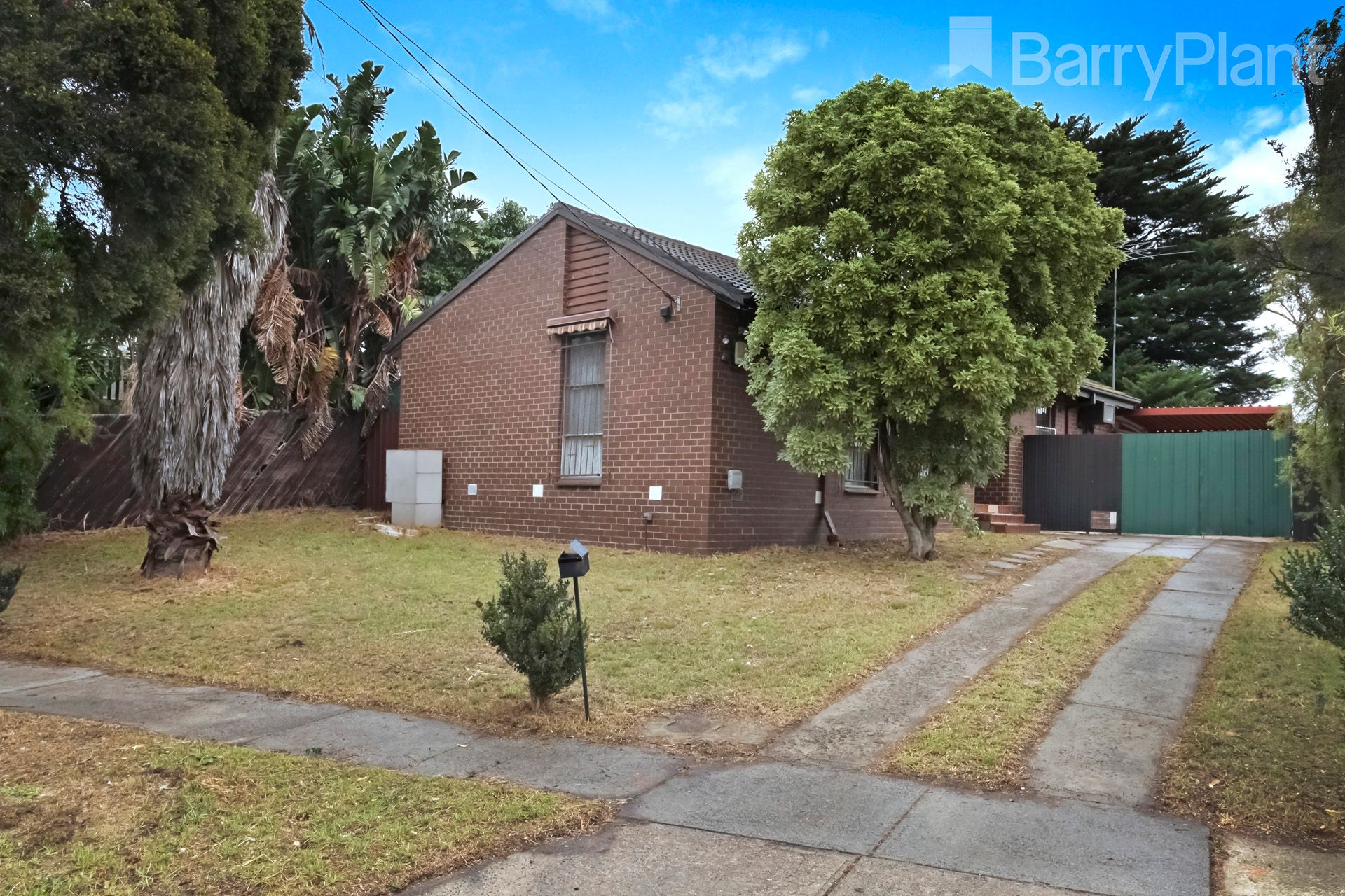 27 Learmonth Crescent, Sunshine West, VIC 3020 Sold