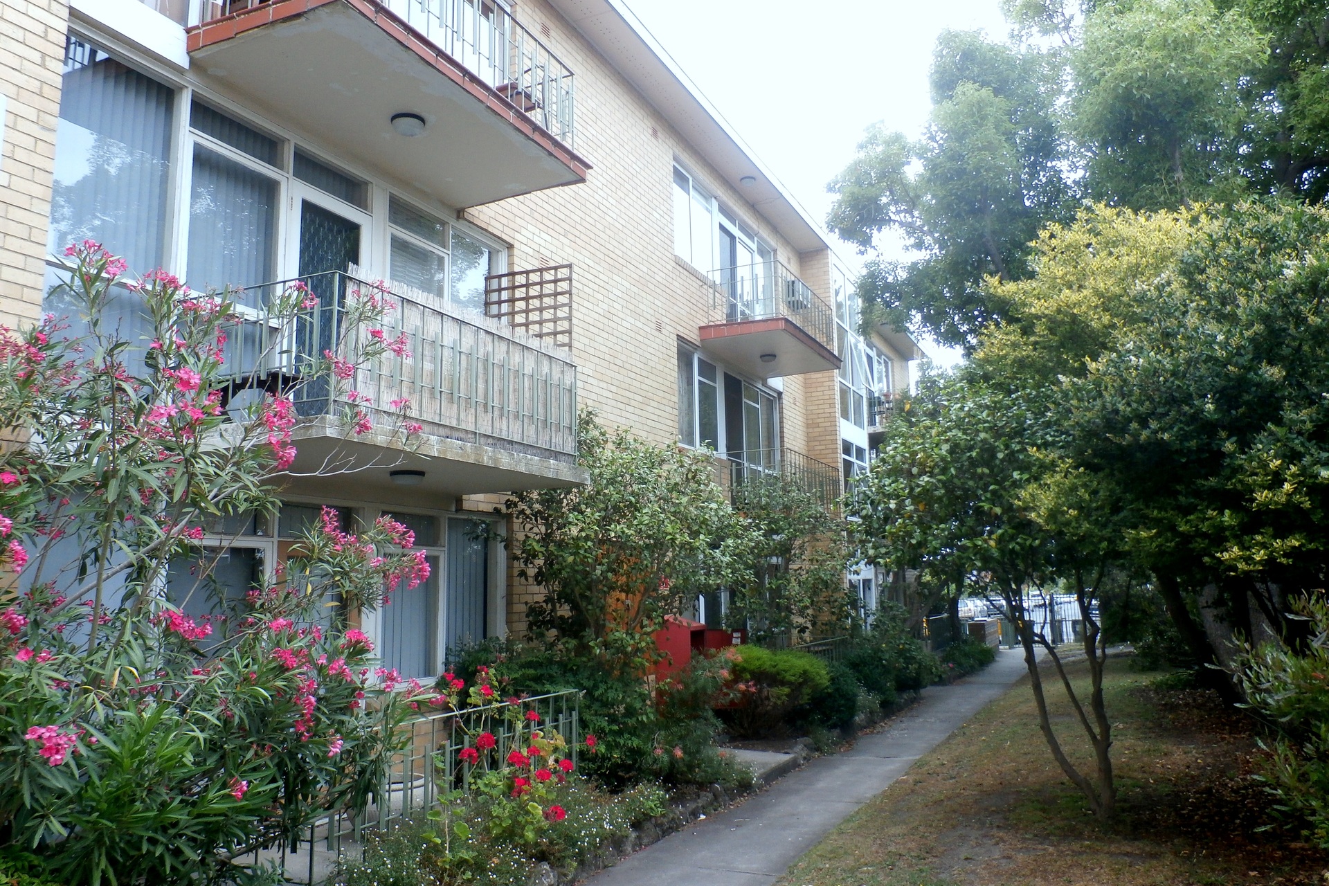 6/95 Harding Street, Coburg, VIC 3058 - Leased