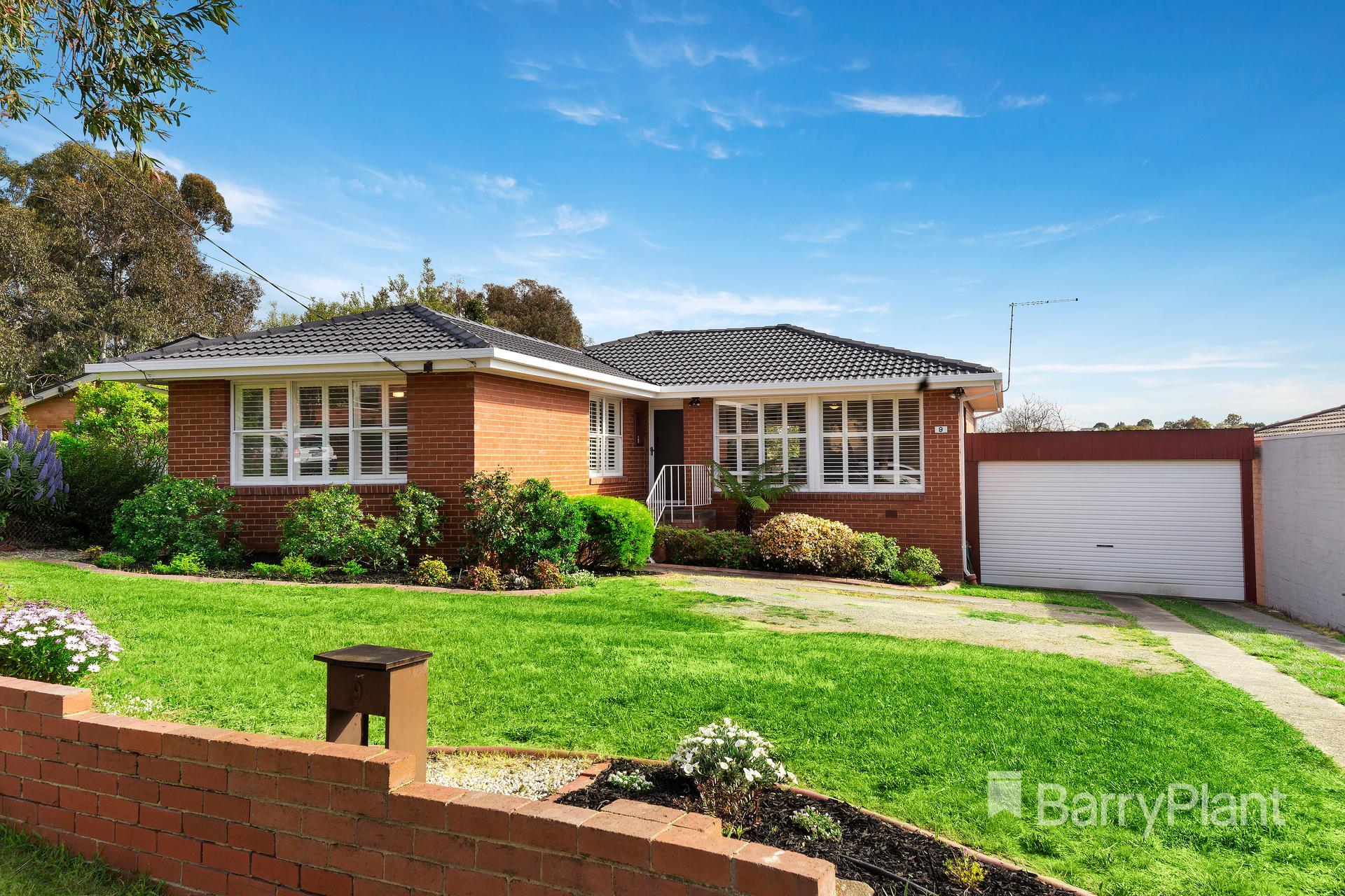 9 Westdale Court, Watsonia, VIC 3087 Sold