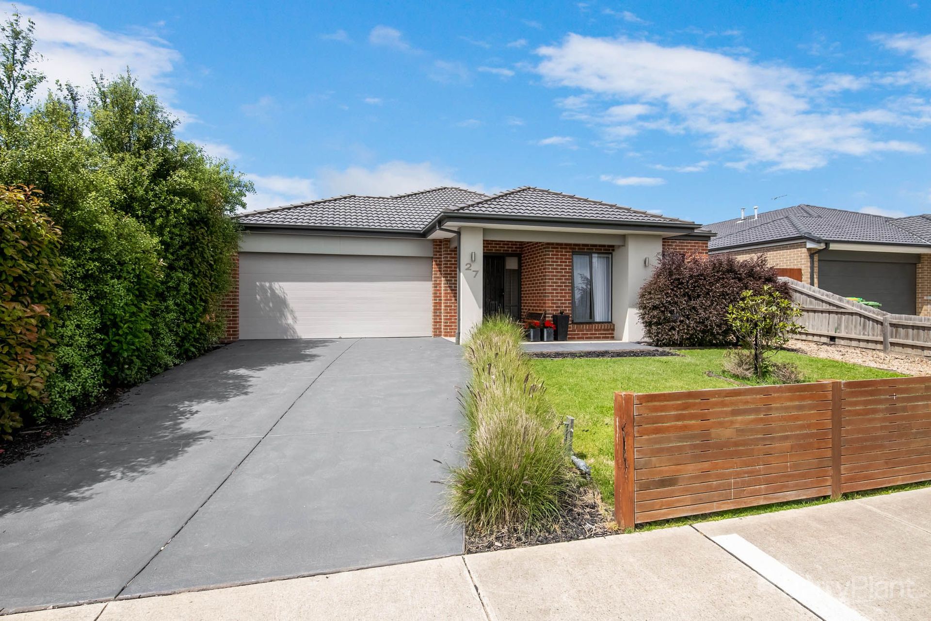 27 Silver Way, Koo Wee Rup, VIC 3981 For Rent