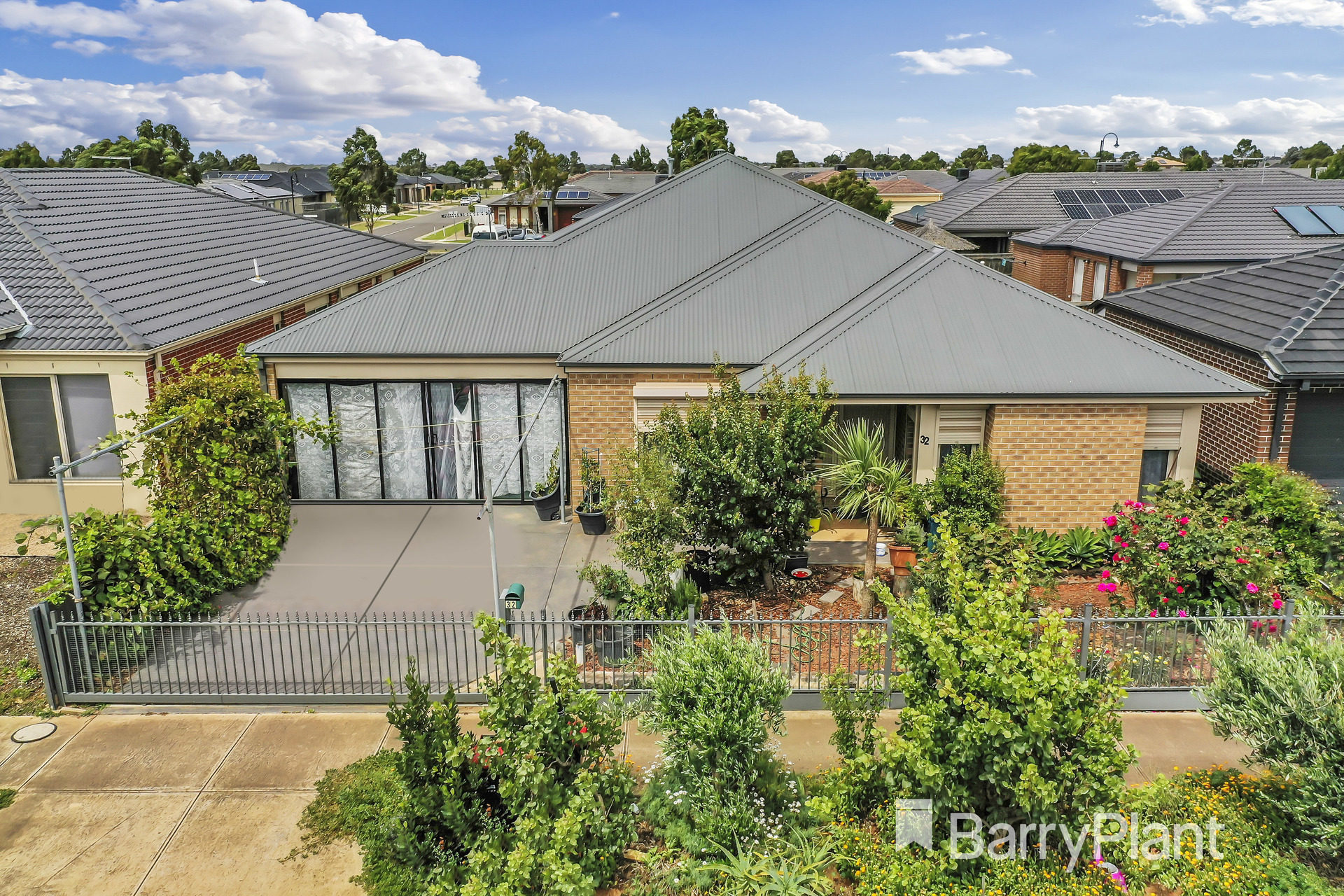 32 Bridge Road, Melton South, VIC 3338 Sold