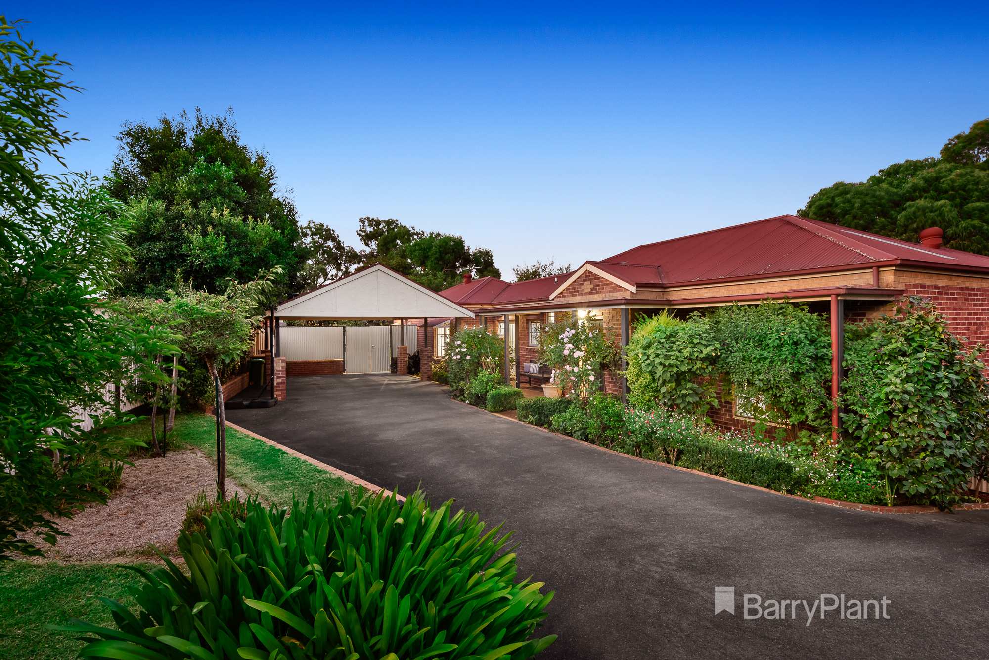 11 Ungara Close, Eltham North, VIC 3095 Sold