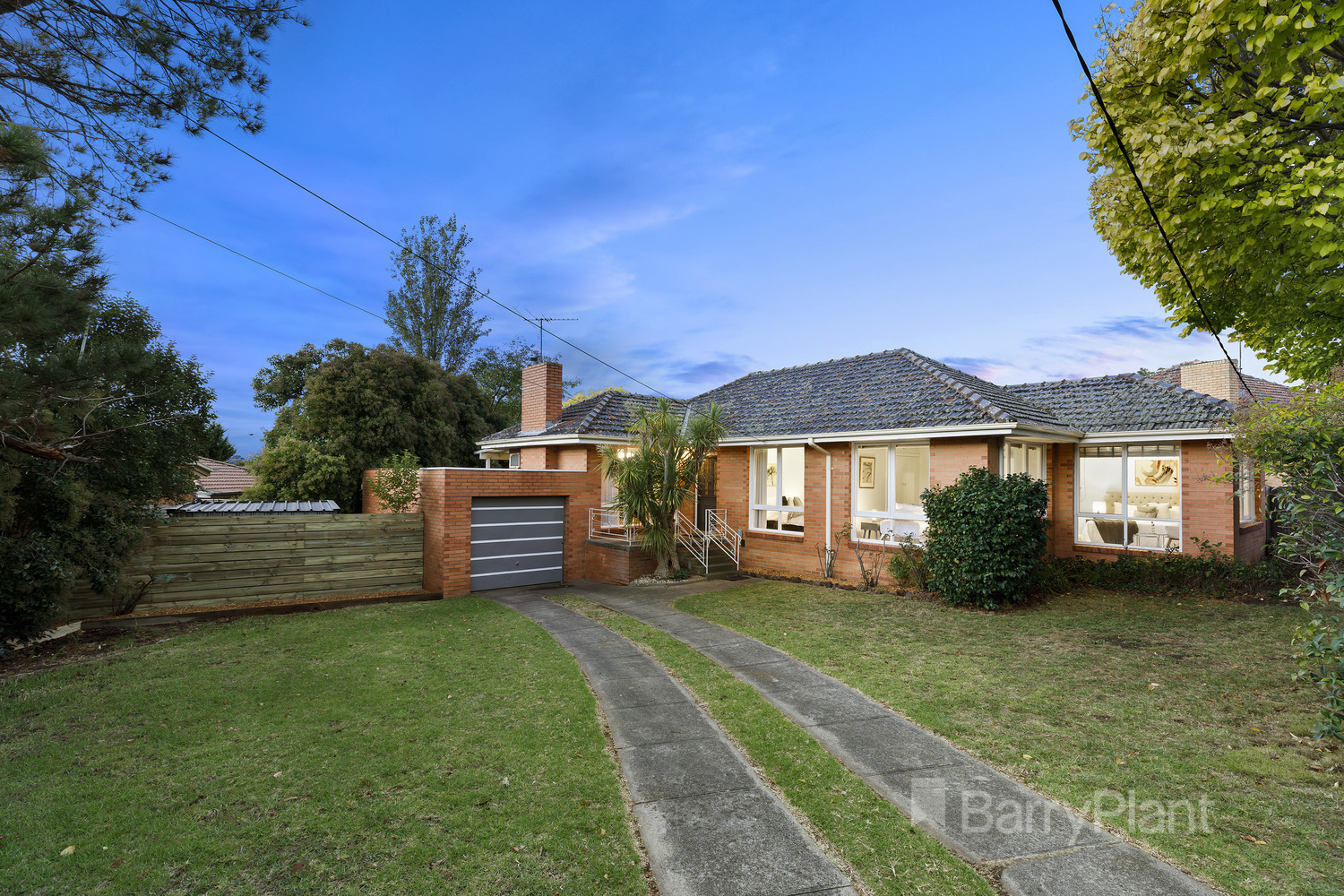 16 Thompson Street, Watsonia, VIC 3087 Sold