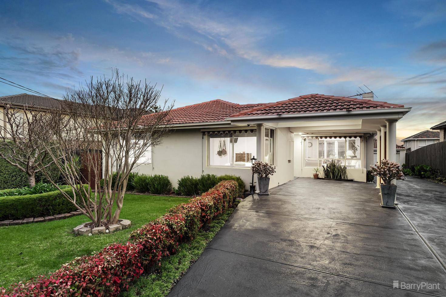 1/70 Thea Grove, Doncaster East, VIC 3109 Sold