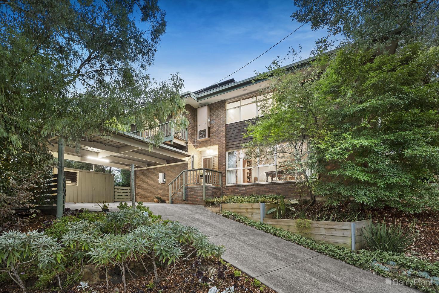 1 Roslyn Court, Eltham North, VIC 3095 Sold