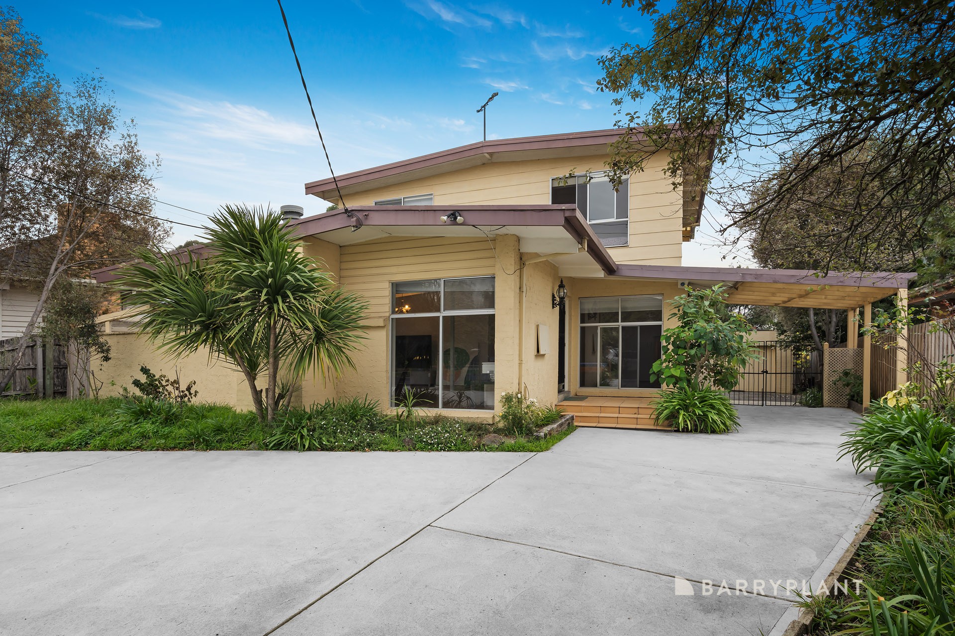 102 Koonung Road, Blackburn North, VIC 3130 For Rent