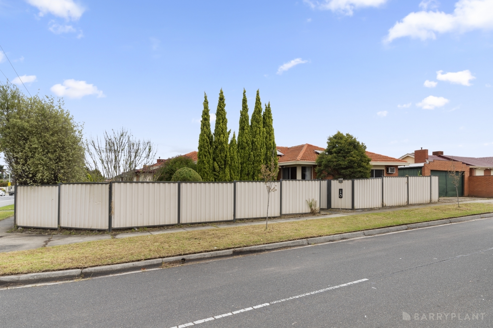 130 Gladstone Road, Dandenong North, VIC 3175 Sold