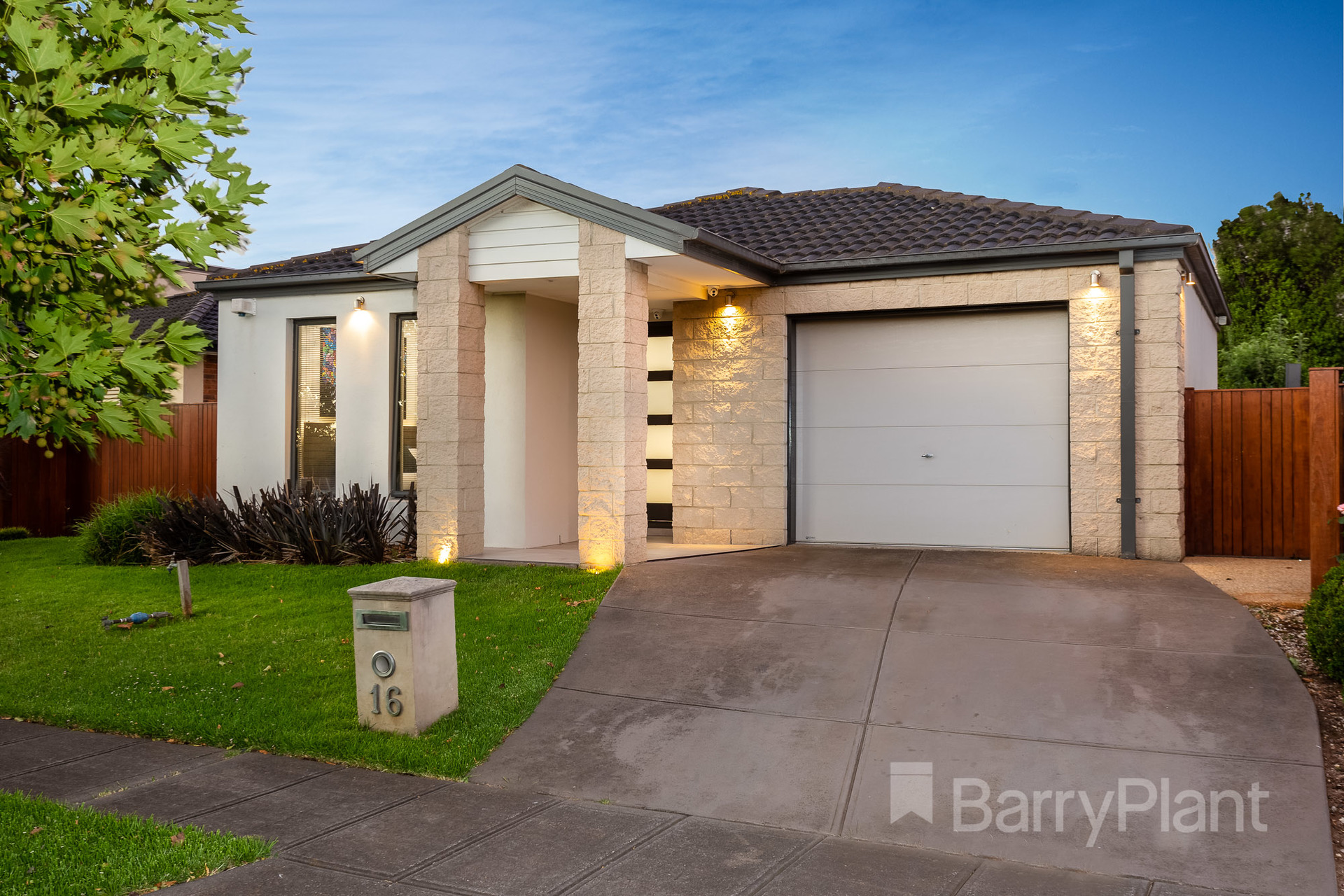 16 Architecture Way, Point Cook, VIC 3030 Sold