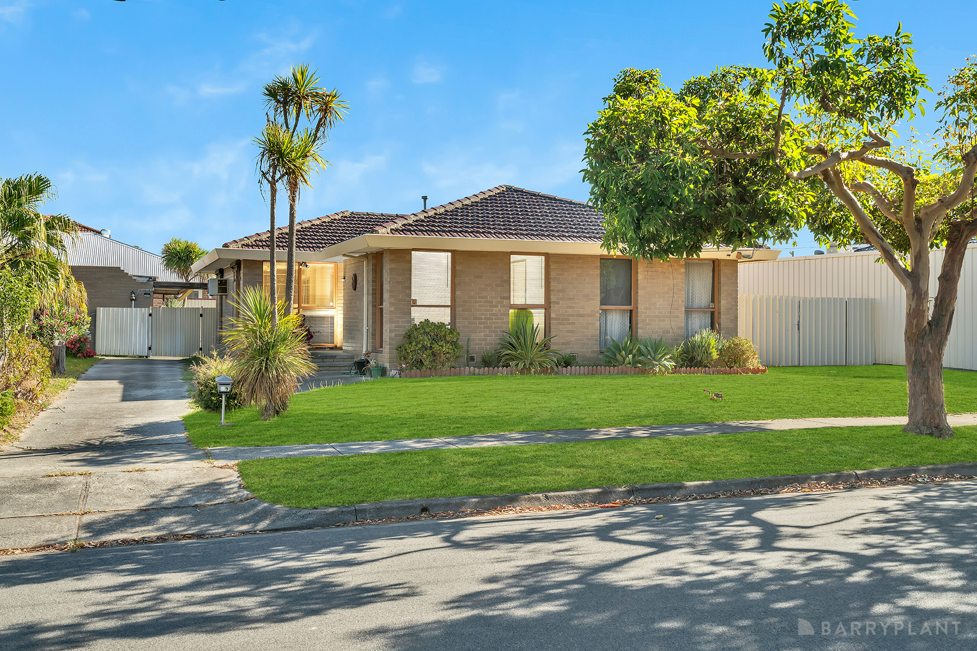 17 Nambour Road, Keysborough, VIC 3173 - Sold