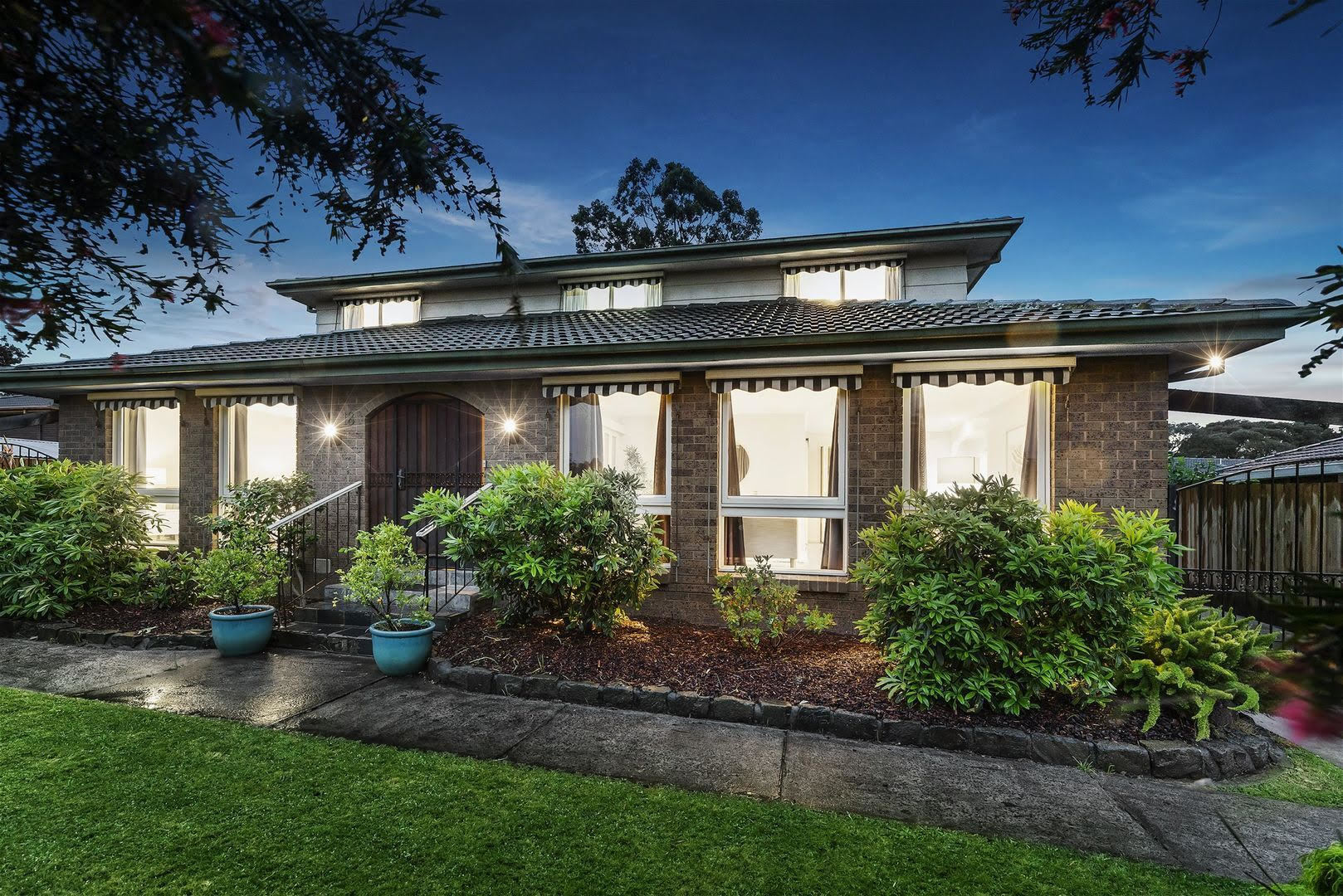 18 Duntroon Drive, Wantirna, VIC 3152 Sold