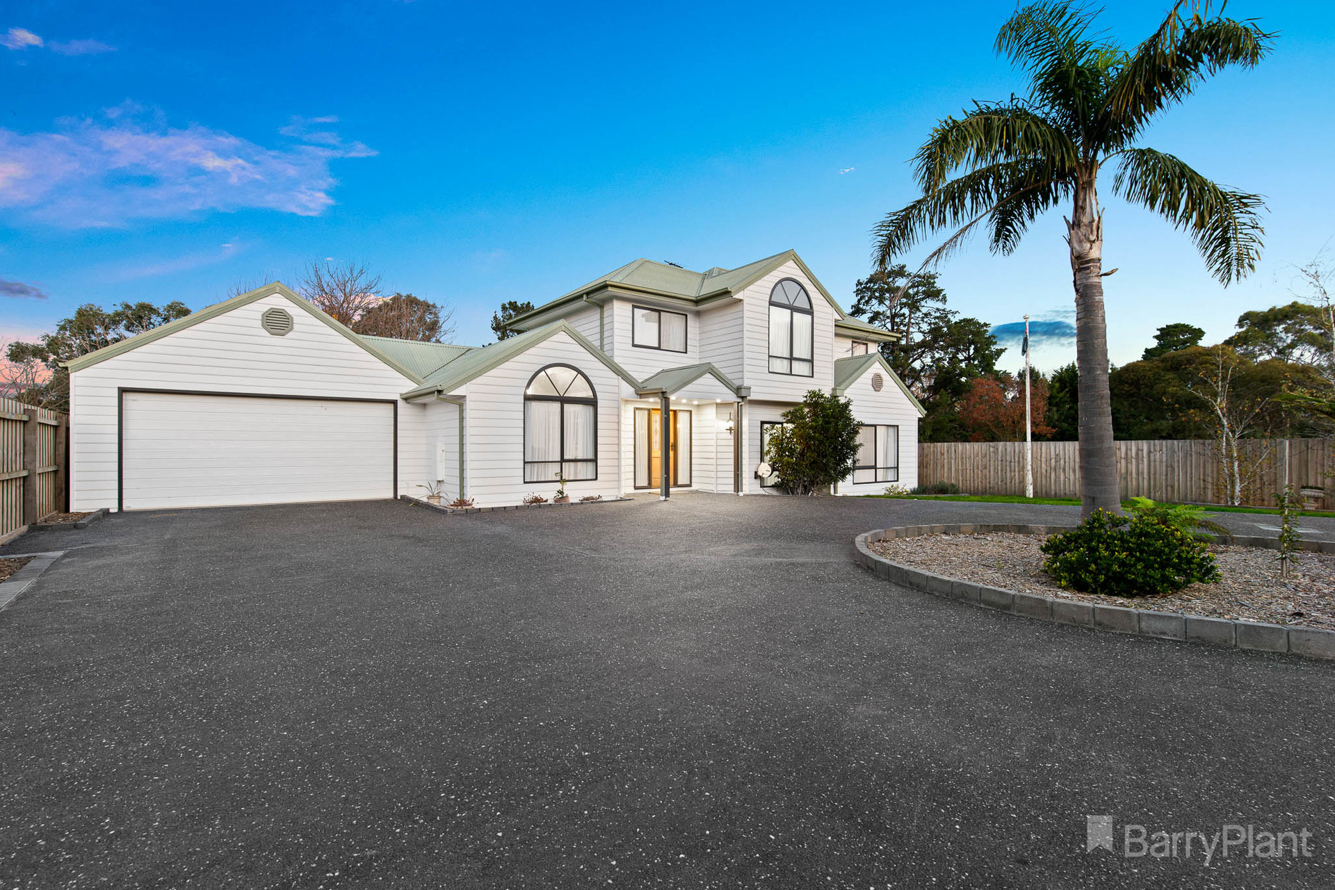 18 Memorial Drive, Narre Warren North, VIC 3804 Sold