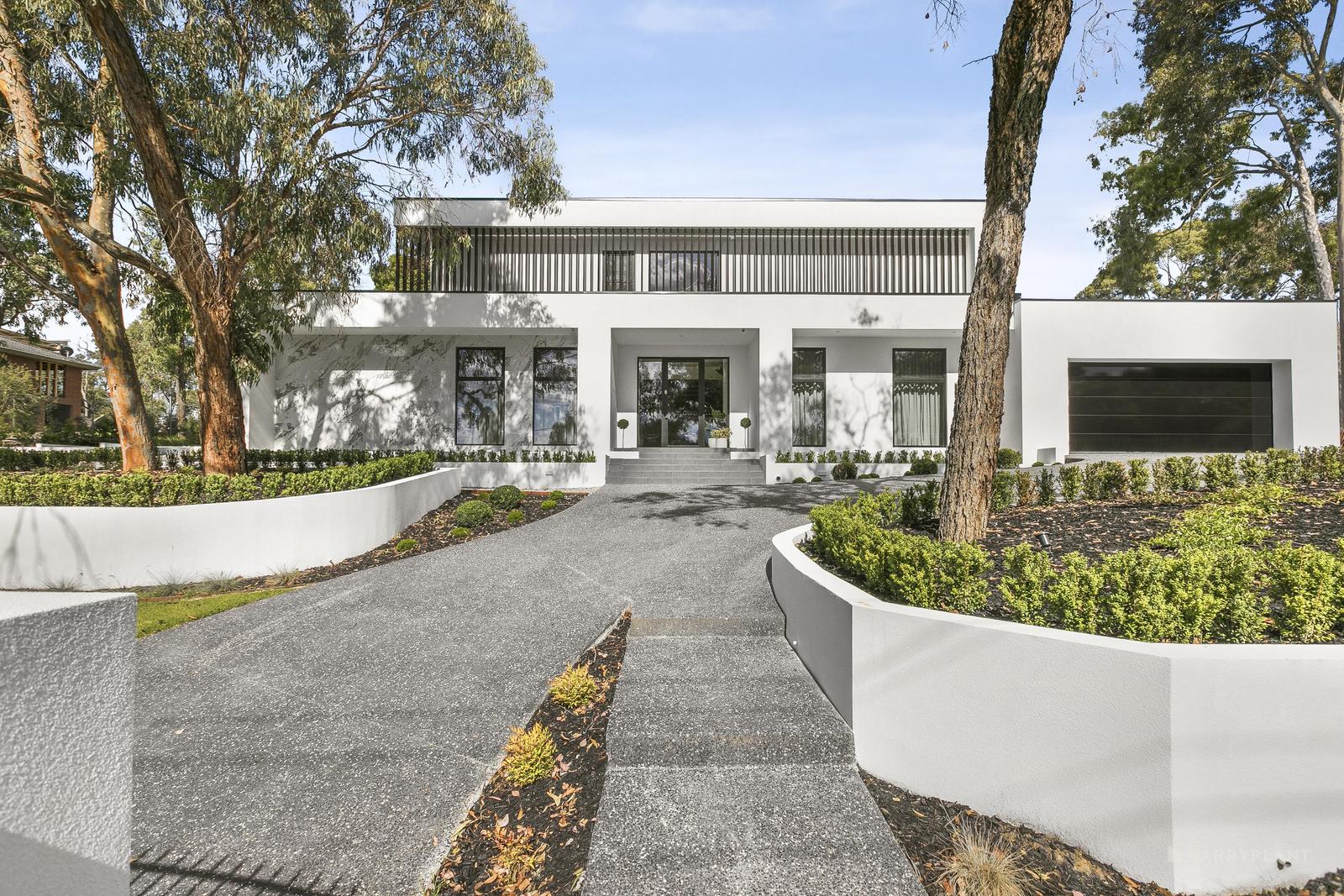 18 Smedley Road, Ringwood North, VIC 3134 Sold