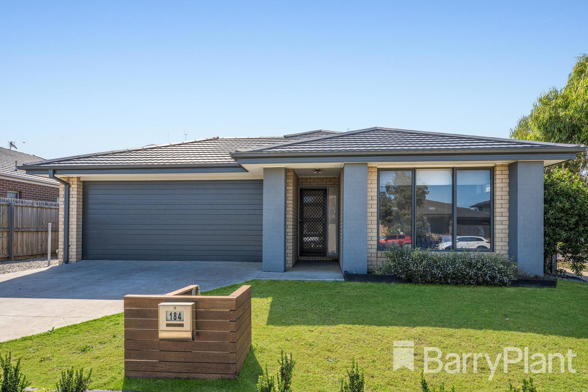 184 Warralily Boulevard, Armstrong Creek, VIC 3217 For Rent