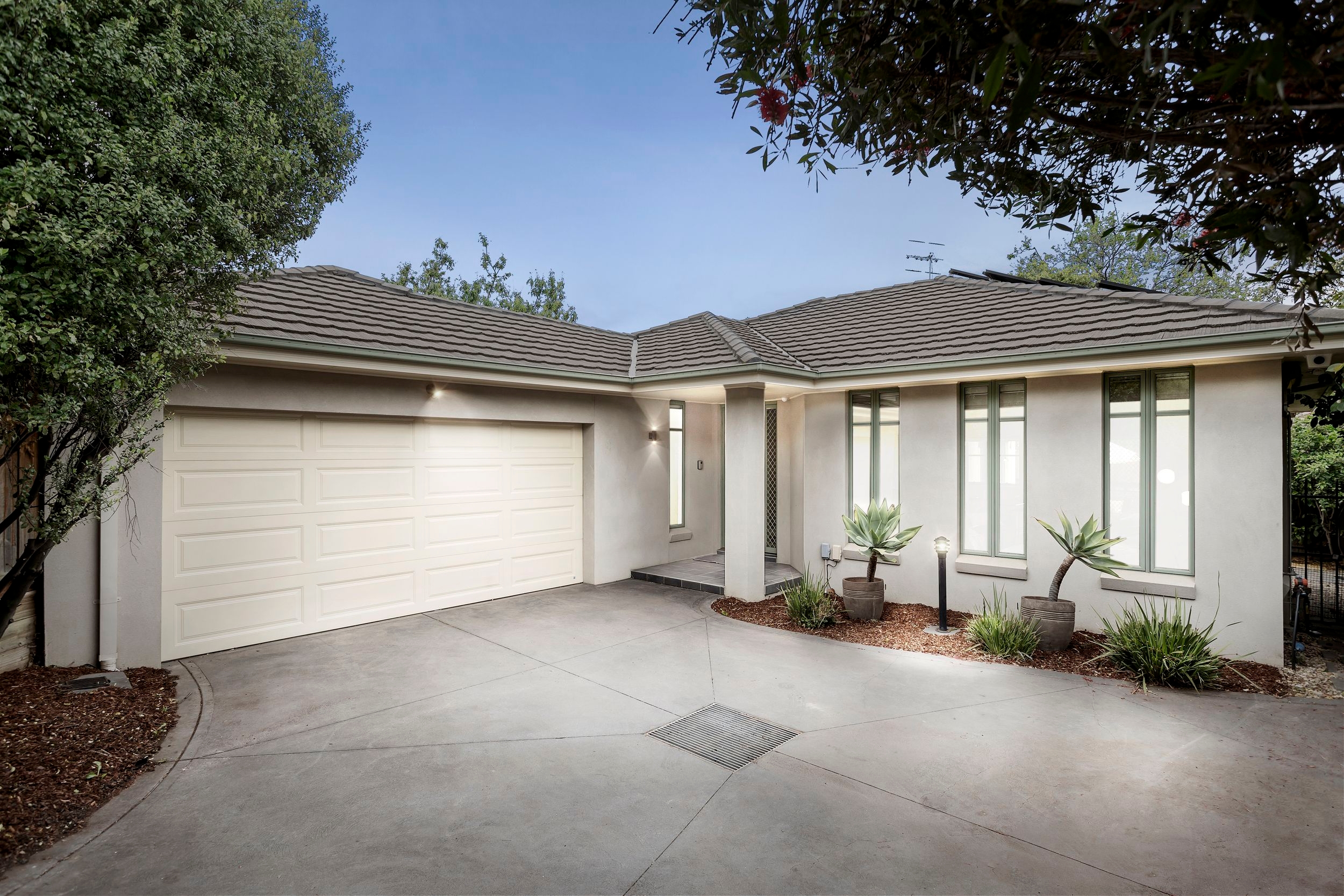 2/1 Corio Street, Moonee Ponds, VIC 3039 Sold